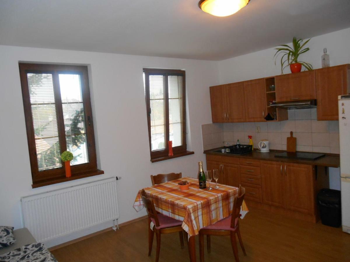 Penzion V Zatáčce Plzeň Exterior foto